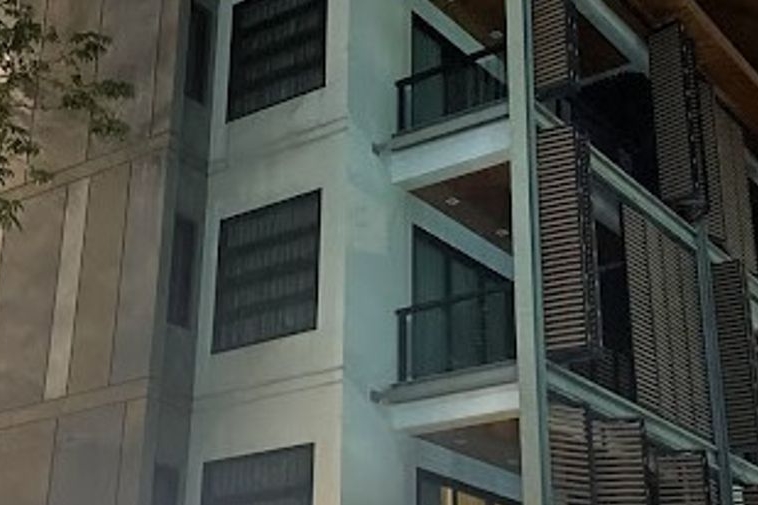 photo141 1 L8 Residence