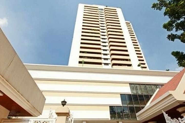 photo149 1 Oriental Towers