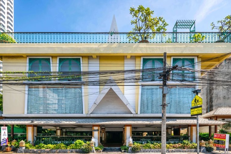 photo358 1 Nana 50sqm Studio Sukhumvit 4