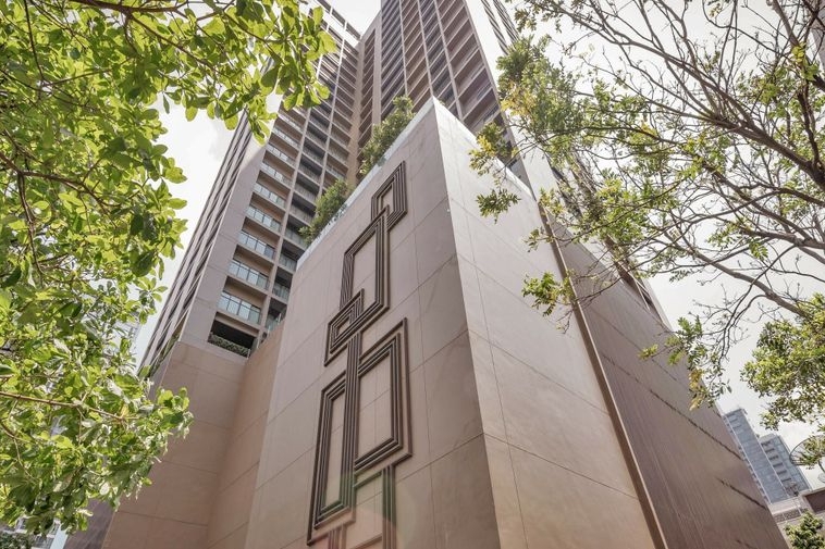 photo364 1 Noble Refine