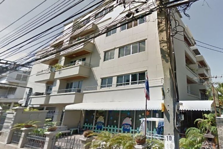 photo402 1 Ari Samphan Place