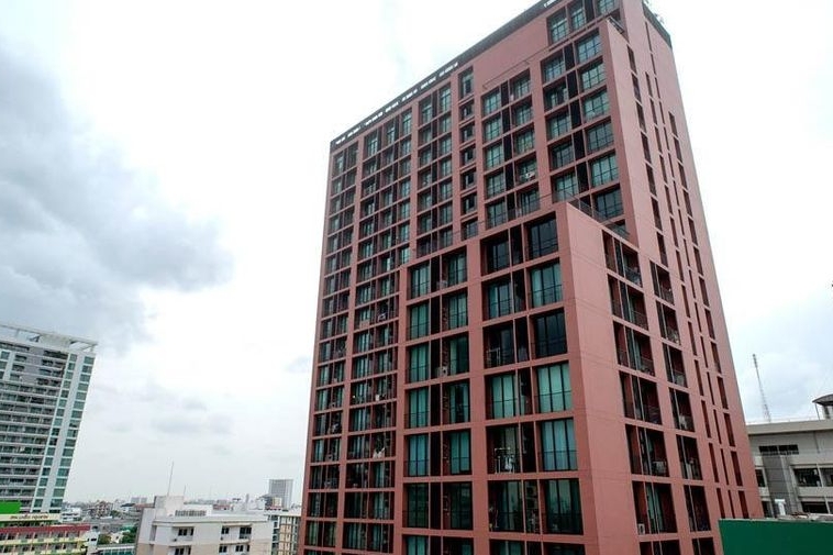 photo455 1 Noble ReD