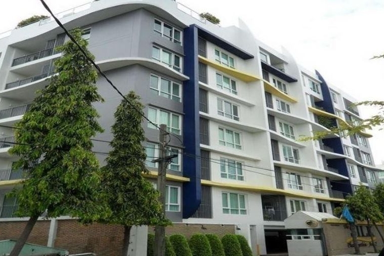 photo477 1 Silk Phaholyothin 3