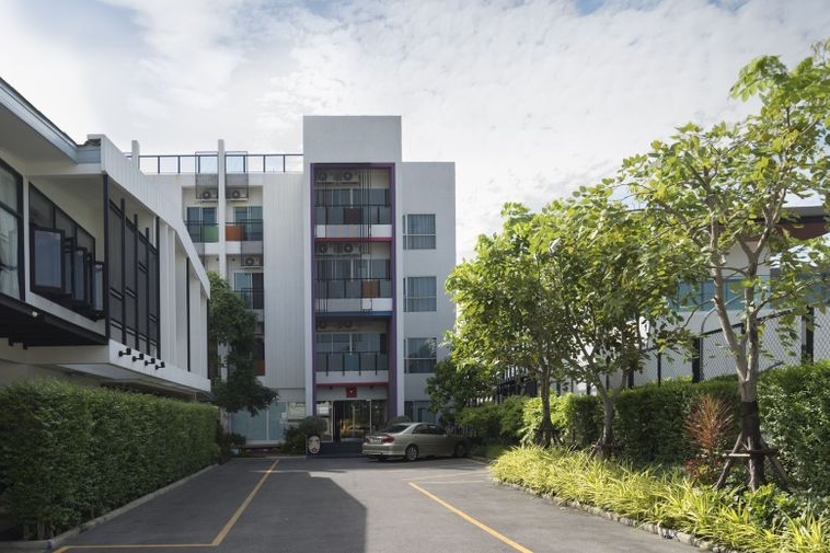 photo491 1 The Retrorians