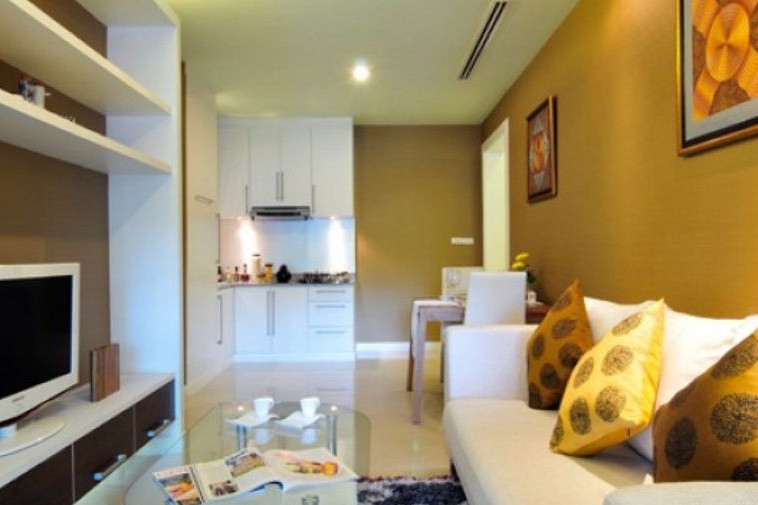 photo496 1 The Silk Phaholyothin - Aree 2