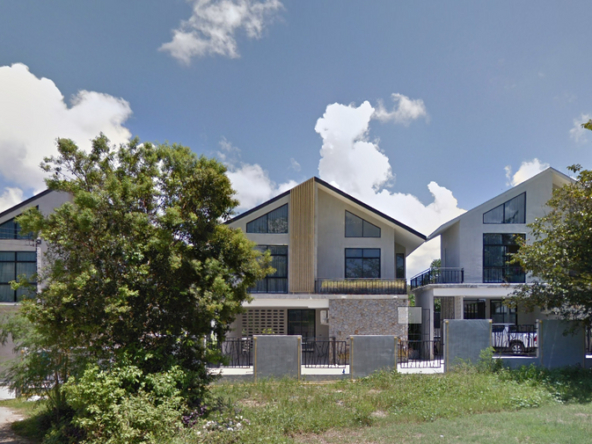 photo1048 1 Properties