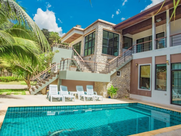 photo1098 1 The Adamna Villa @lawootrip