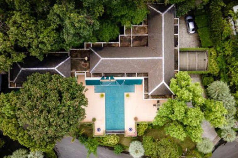 photo1111 1 Waterfall Bay