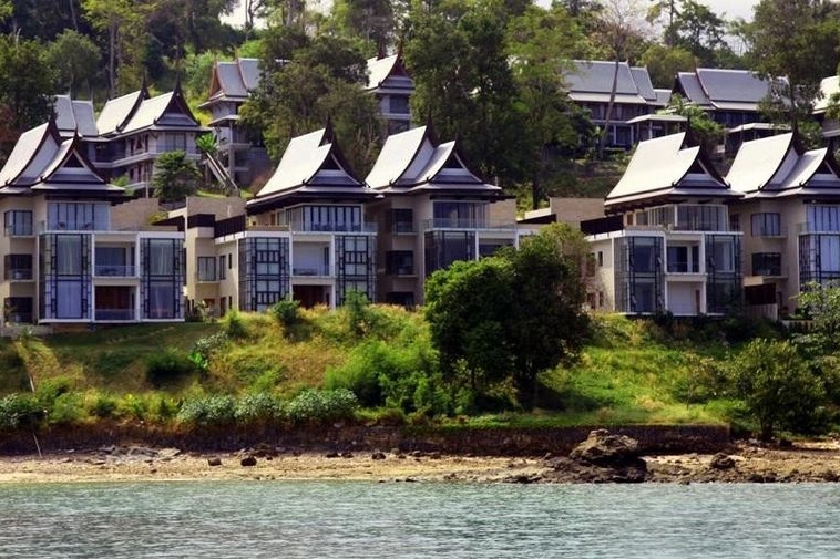 photo1153 1 Moon Terrace Villa