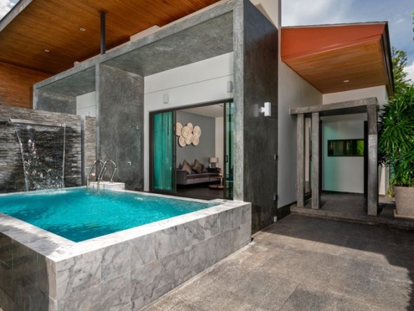 photo1187 1 The 8 Pool Villa