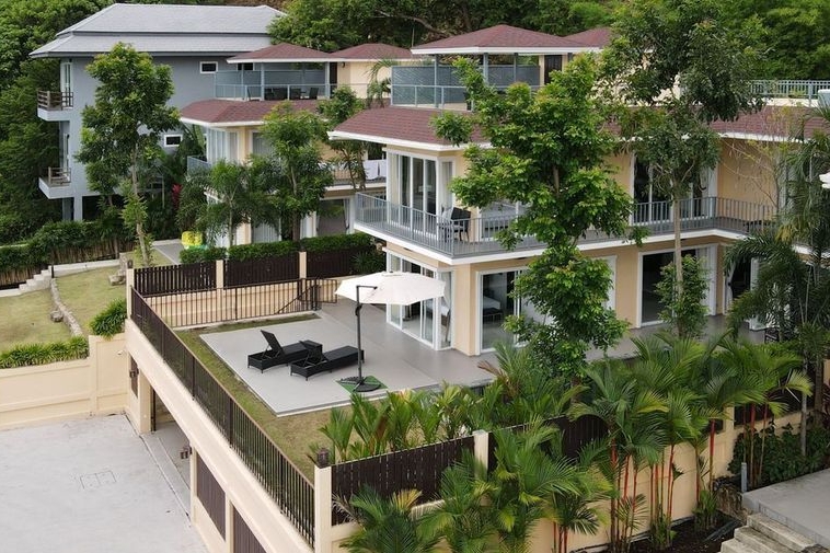 photo1205 1 Villa Dragon Back