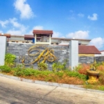 photo659 1 Bayshore Ocean View Condominiums