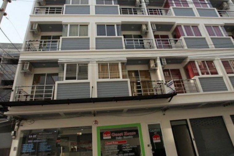 photo667 1 Ea-sy Condotel