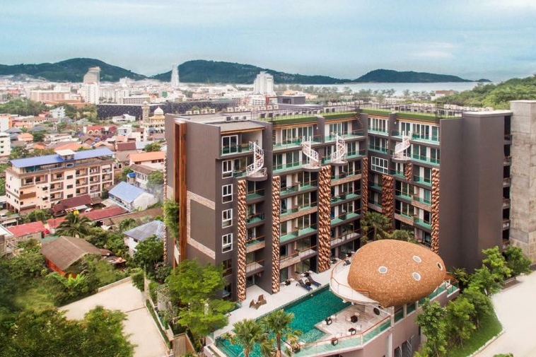 photo669 1 Emerald Terrace