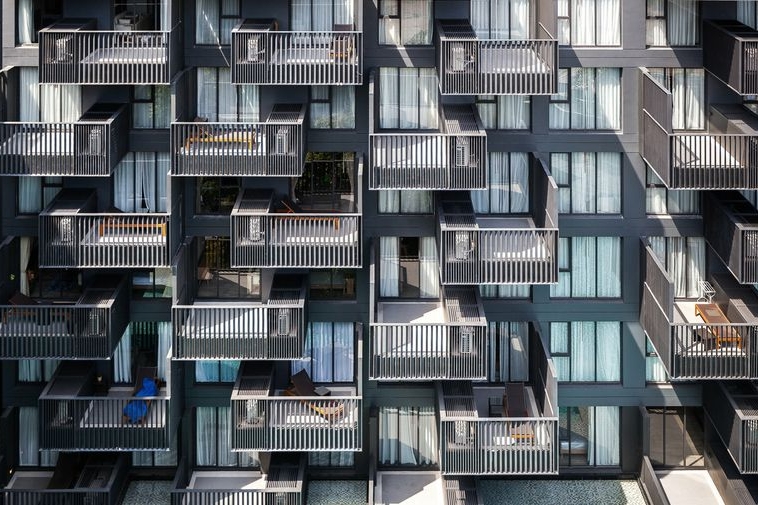 photo718 1 THE DECK Patong