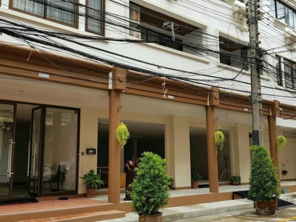 photo737 1 The Suites Apartment Patong