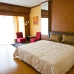 photo788 1 Phanason The Greenplaces Condominium