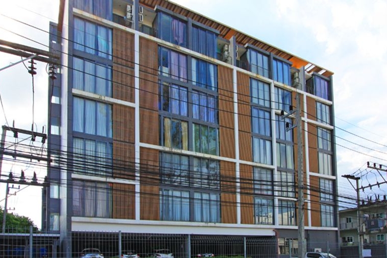 photo838 1 The Square Condominium