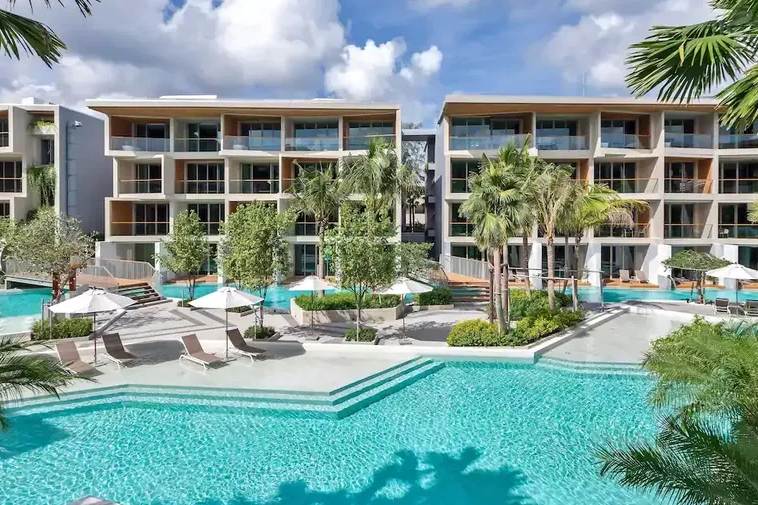 photo847 1 Wyndham Grand Nai Harn Beach Phuket