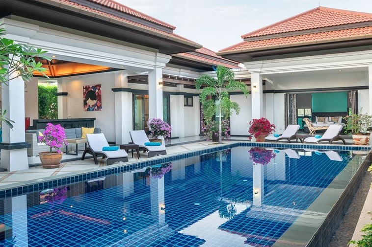 photo987 1 Jewels Villas